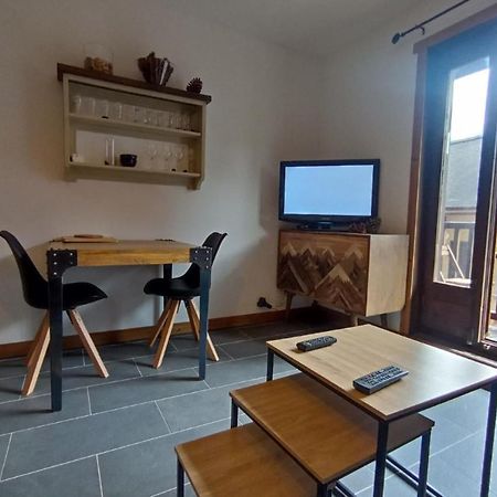 LUMINEUX 30 m avec BALCON- CENTRE VILLAGE Le Monêtier-les-Bains Extérieur photo